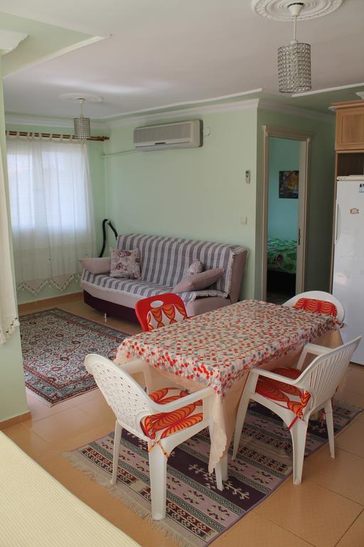 Zeus Apart Pansiyon Guzelcamlı Habitación foto