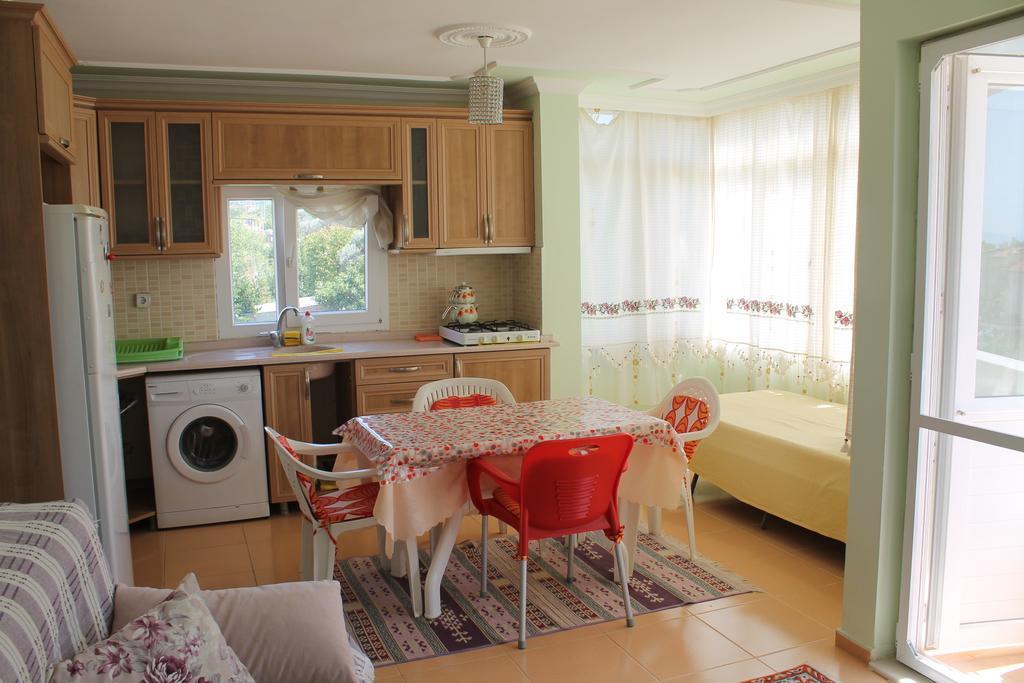 Zeus Apart Pansiyon Guzelcamlı Habitación foto