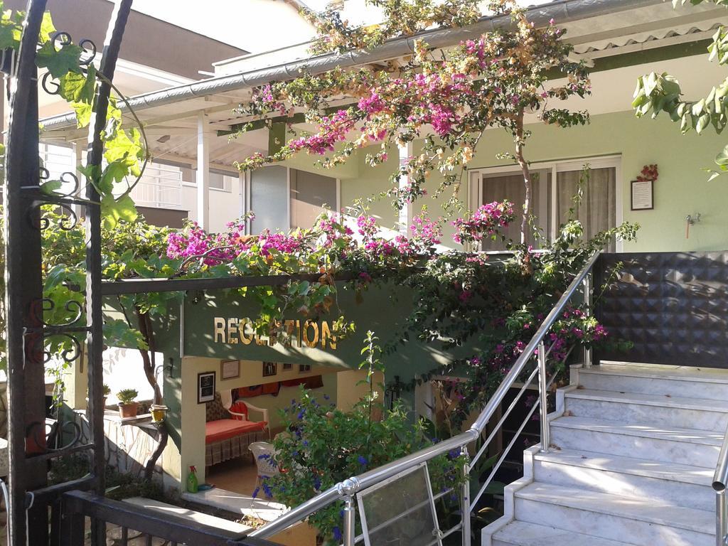 Zeus Apart Pansiyon Guzelcamlı Exterior foto